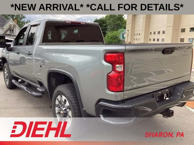Used 2024 Gray Chevrolet Custom image 5