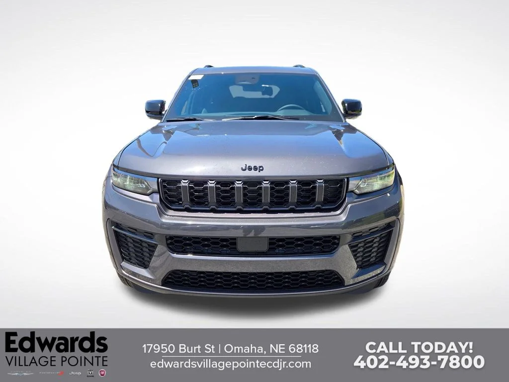 New 2026 Baltic Gray Metallic Clear-Coat Exterior Paint Jeep Laredo image 8