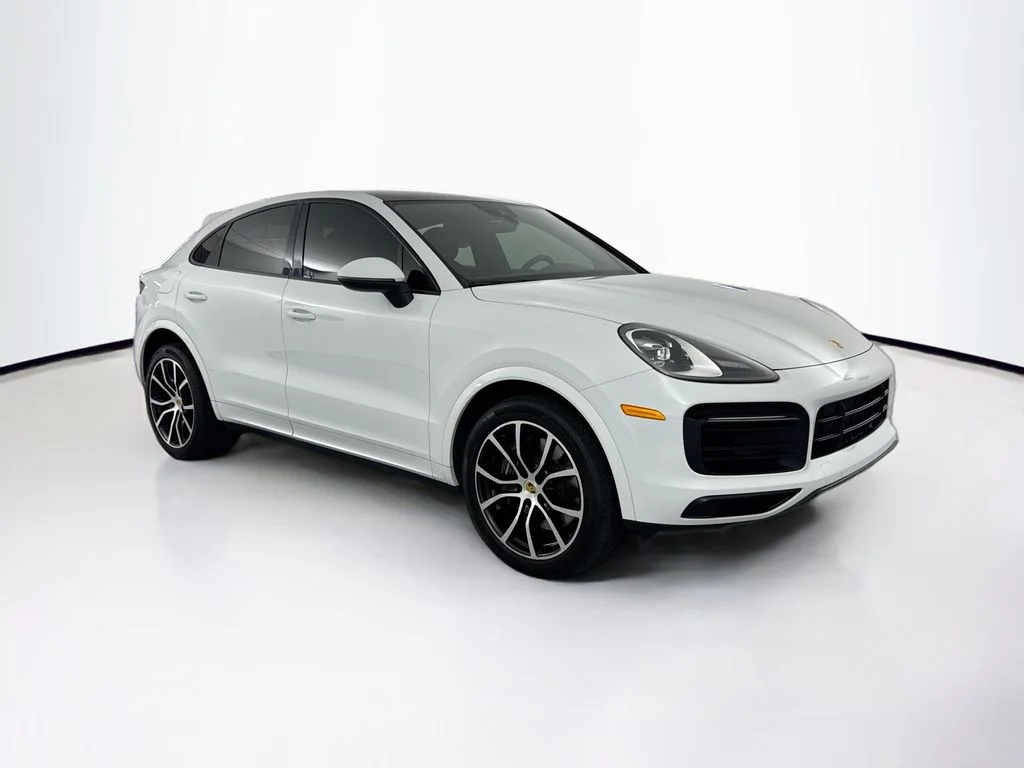 Used 2022 White Porsche Base image 3
