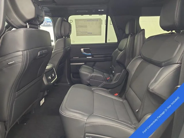 New 2026 Star White Metallic Tri-Coat Ford MAX Platinum® image 26