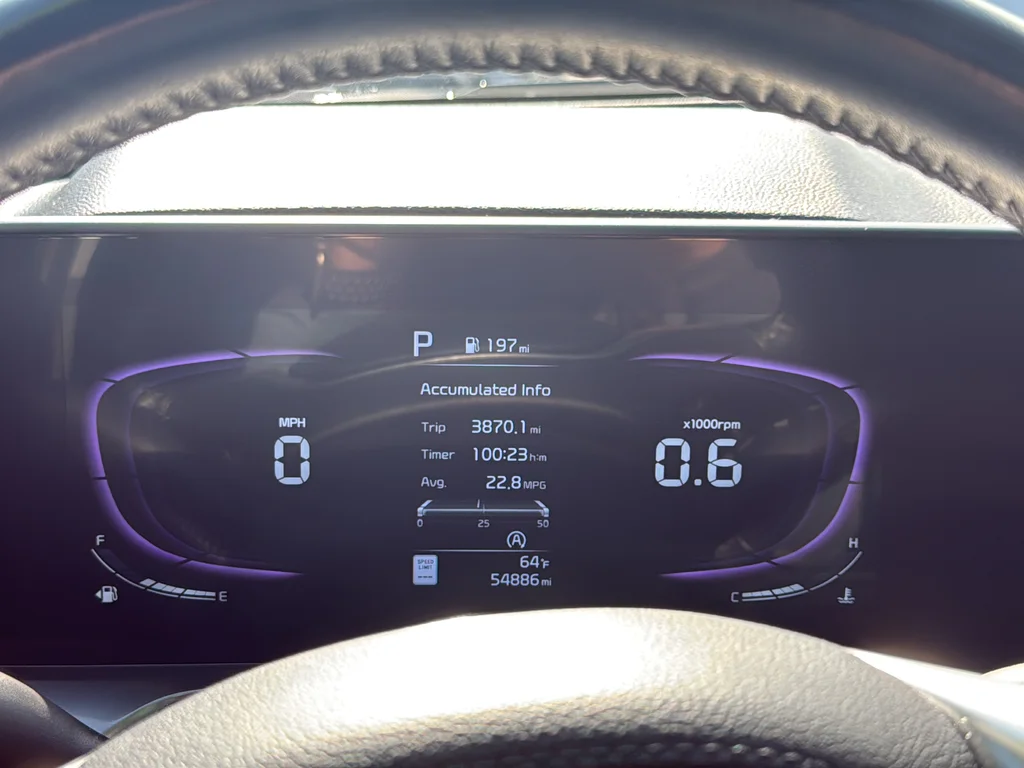 Used 2025 Black Kia S image 38