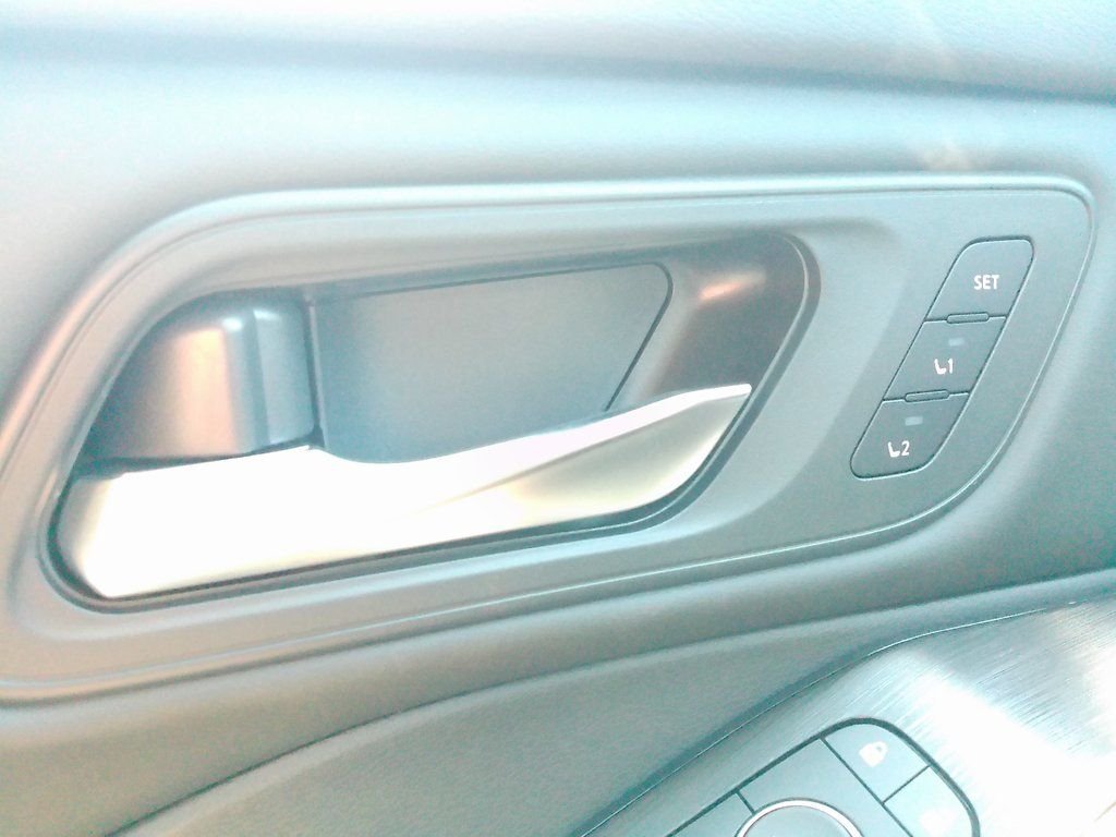 2025 Nissan Rogue SL - Photo 50