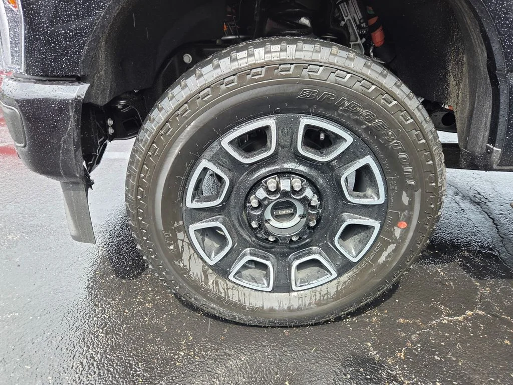 New 2026 Agate Black Metallic Ford F-350® Platinum® image 38