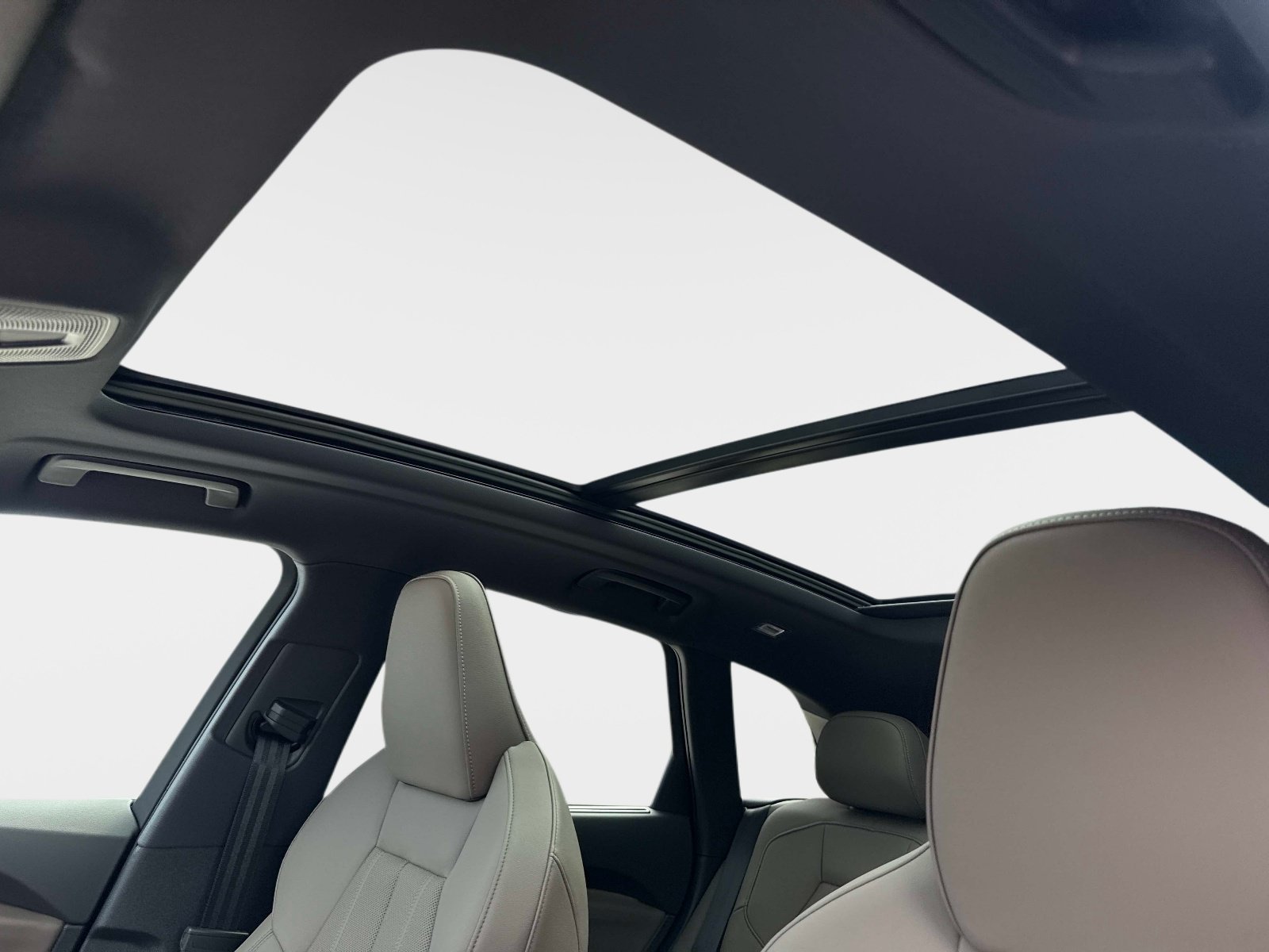 New 2026 Tambora Gray Metallic Audi Premium Plus image 22