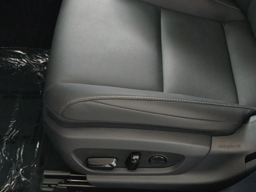 Used 2025 Silver Lexus 300h image 27