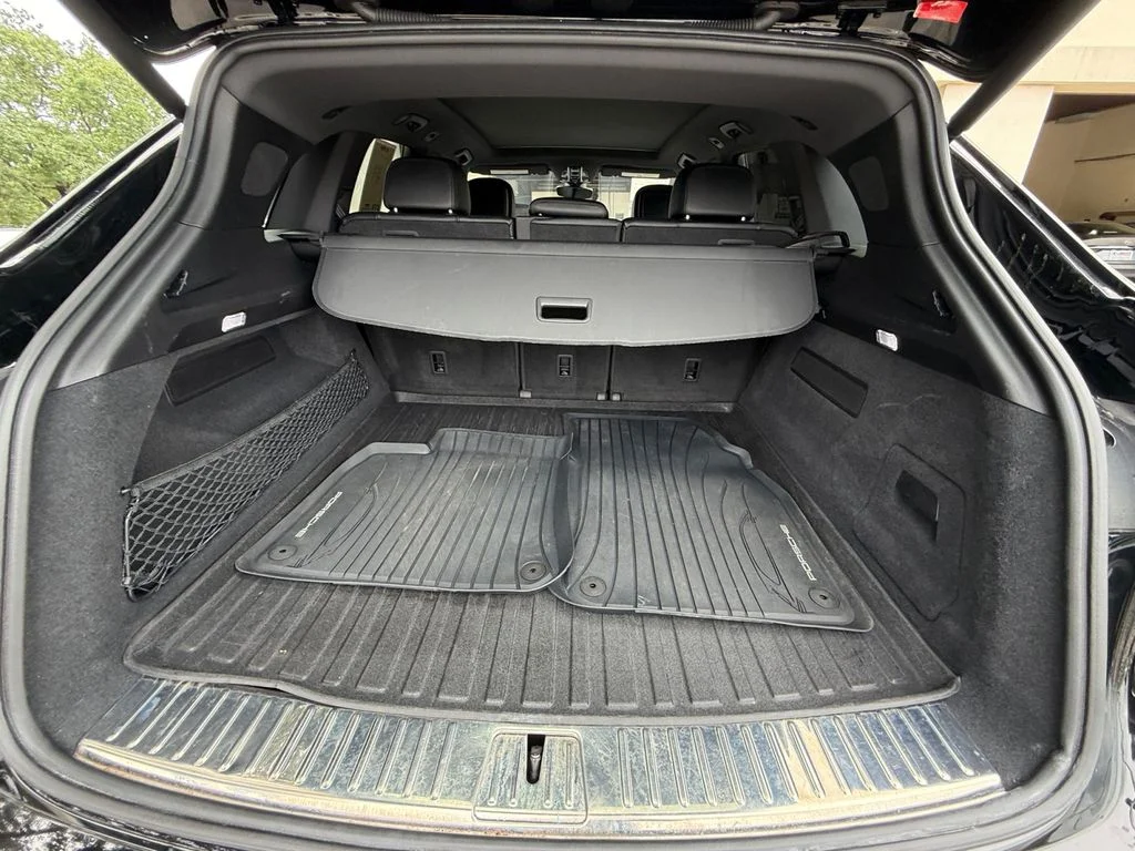 Used 2023  Porsche Platinum Edition image 19