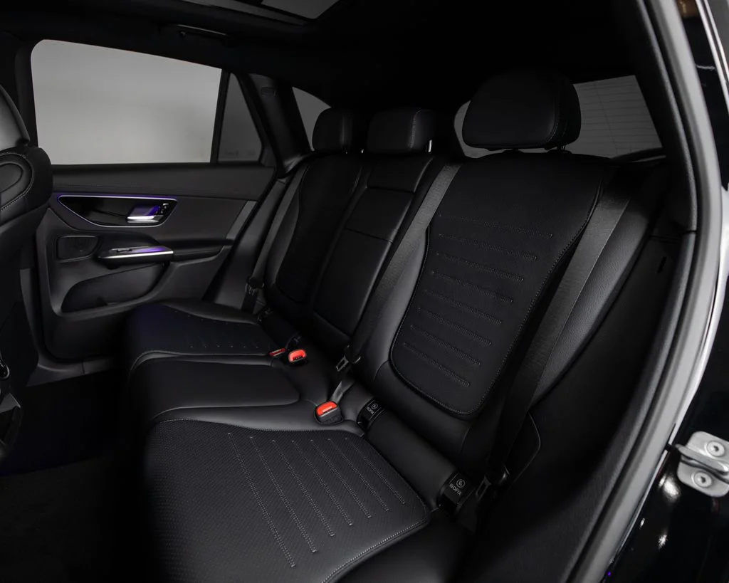 New 2026 Black Mercedes-Benz GLC 300 image 9