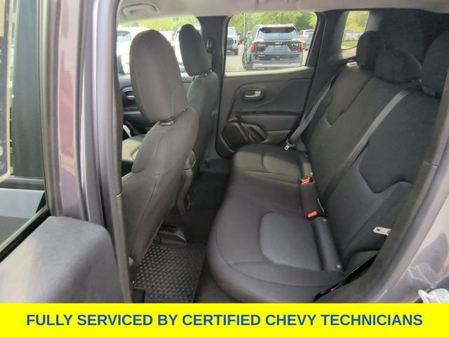 Used 2023 Gray Jeep Latitude image 39