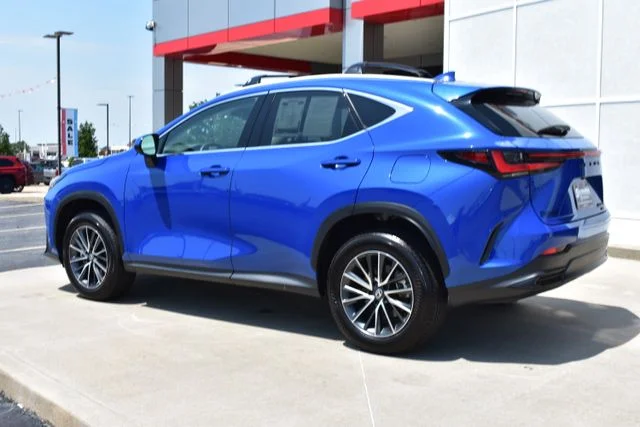 Used 2026 Blue Lexus 350h Premium image 7