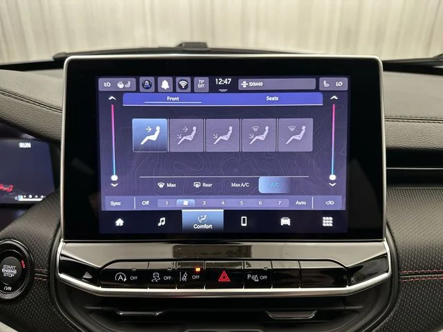 New 2026 Hydro Blue Pearl-Coat Exterior Paint Jeep Trailhawk image 18