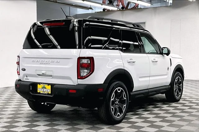 Used 2025 Oxford White Ford Outer Banks image 14