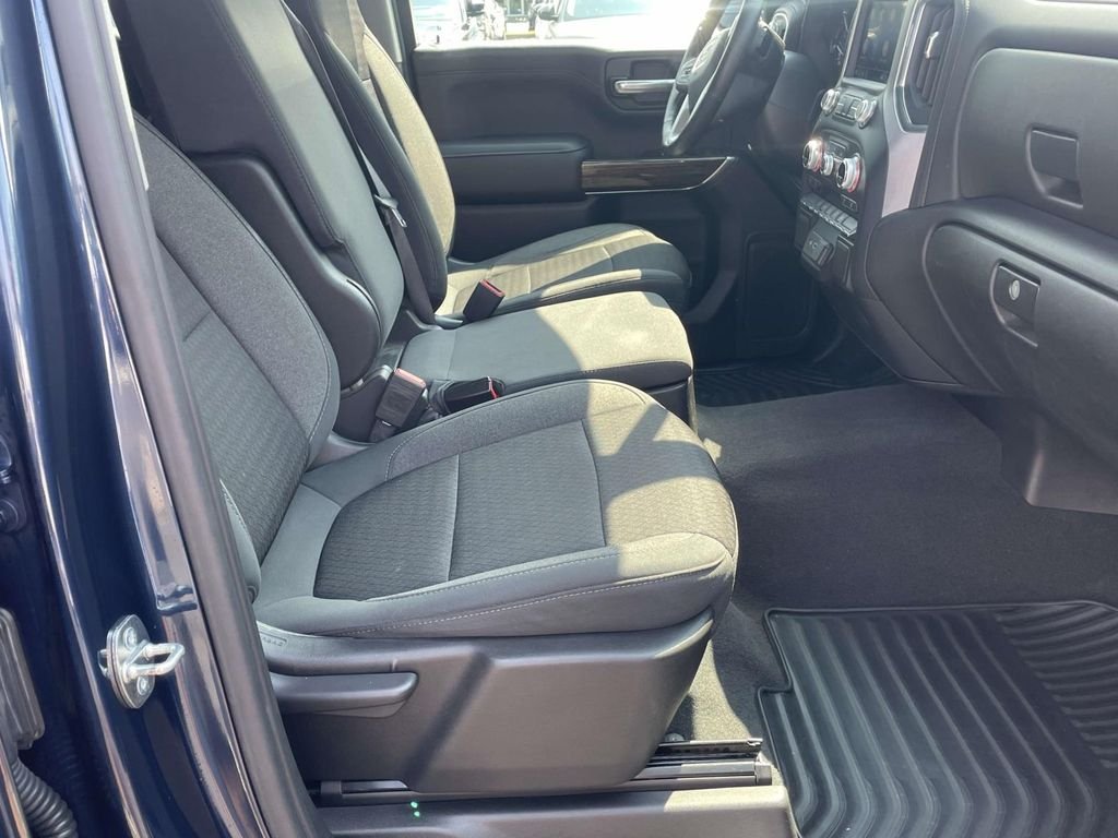 Used 2020 Blue GMC Elevation image 14