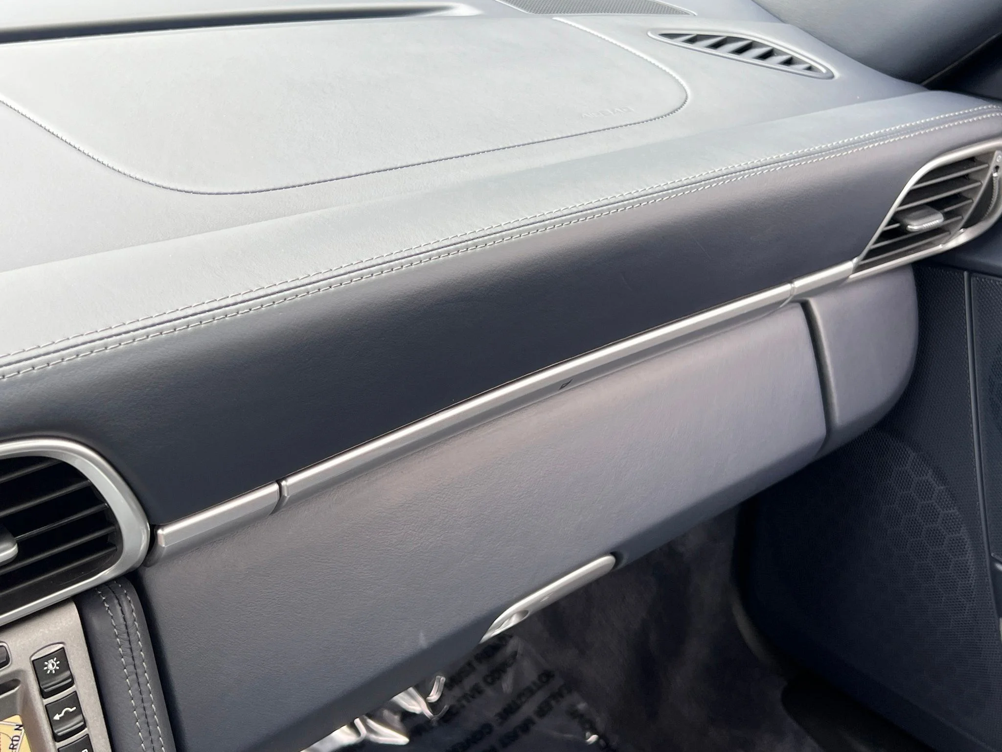 Used 2007 Silver Porsche Turbo image 38