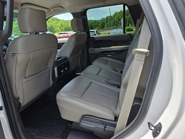 Used 2018 White Ford XLT image 11