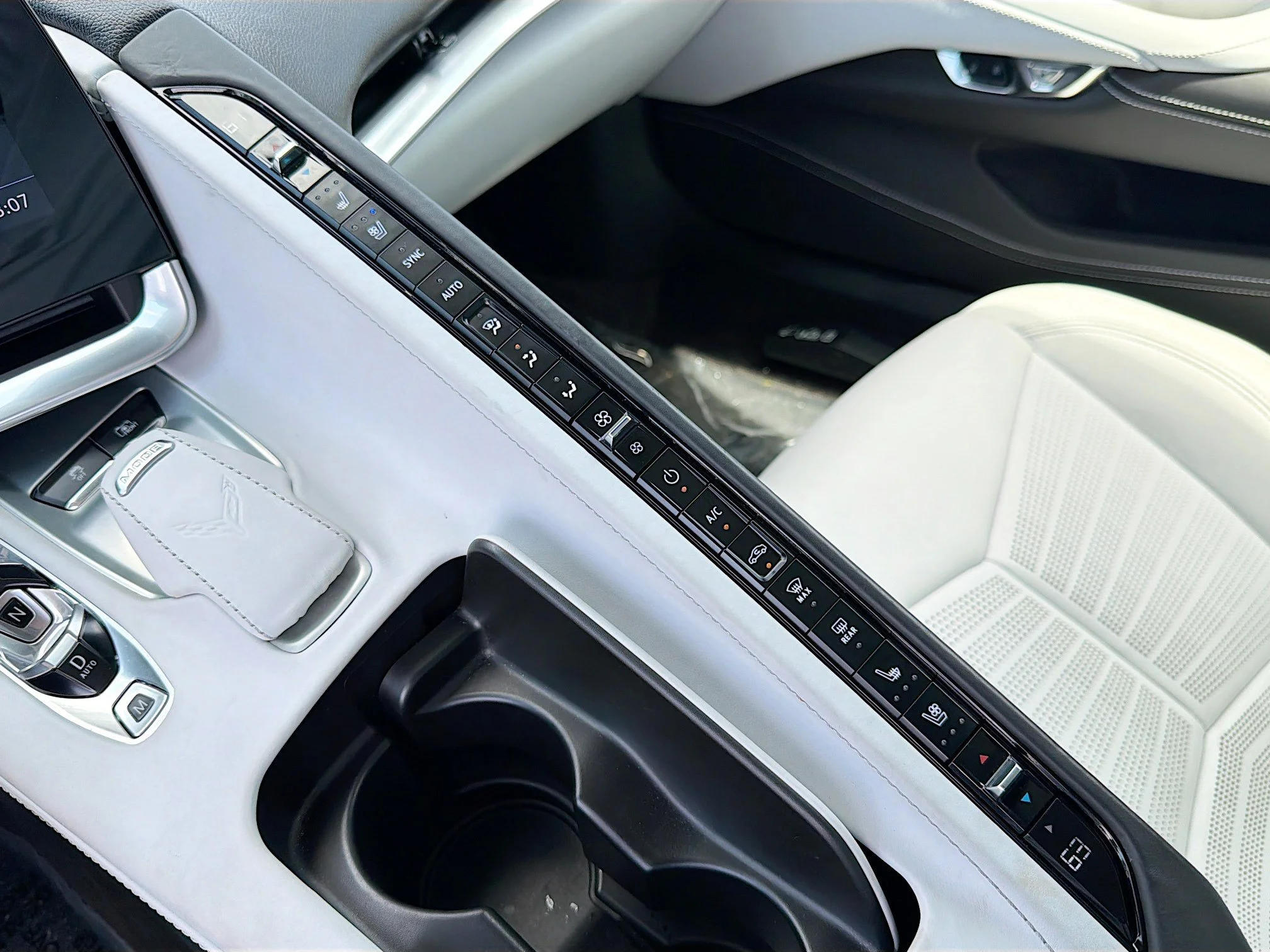 Used 2023 Silver Flare Metallic Chevrolet 3LT image 30