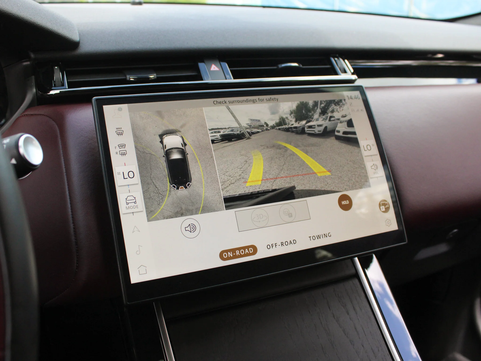 Certified Used 2024 Black Land Rover Dynamic HSE * Mild-Hybrid | 395 HP | Apple CarPlay | Massage Seats | Meridian image 30