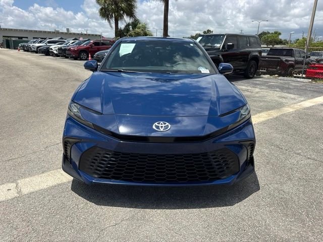 2025 Toyota Camry SE - Photo 17