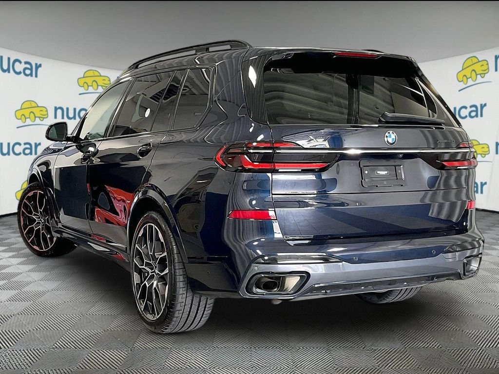 Used 2023 Black BMW xDrive40i image 4