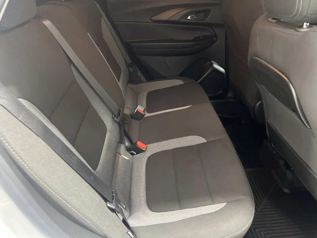 Used 2024 Summit White Chevrolet LS image 28