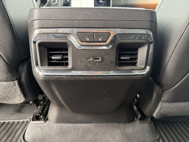 Used 2023  GMC Denali image 40