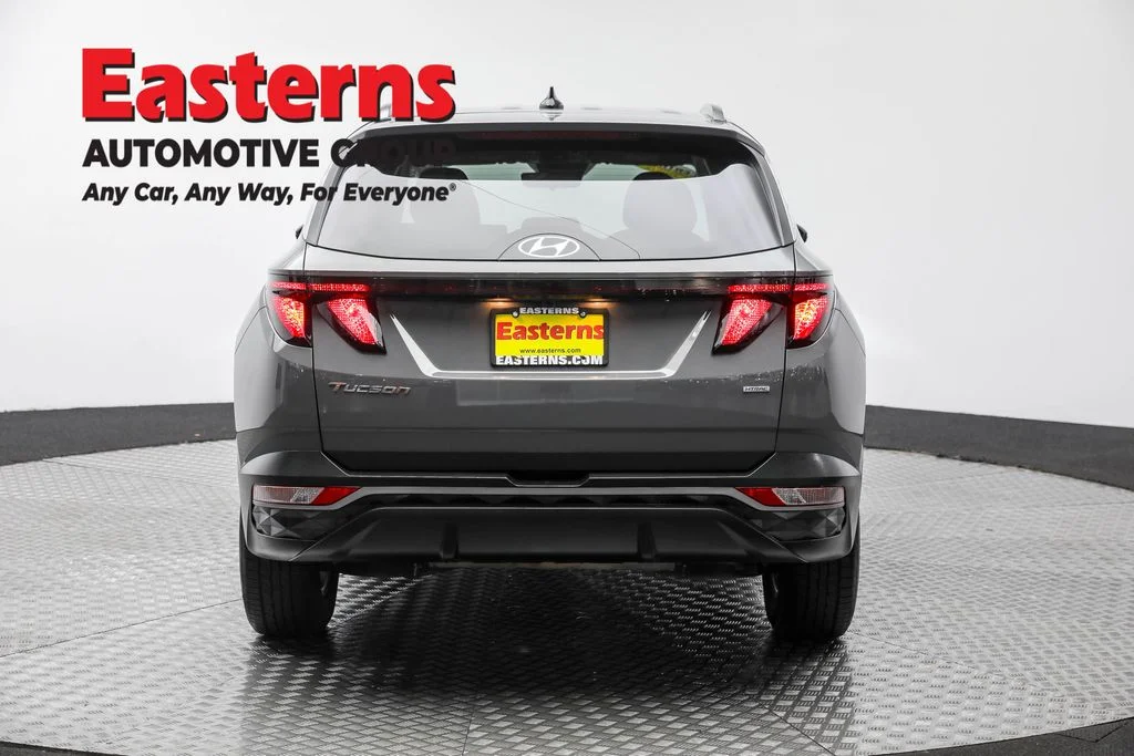 Used 2024 Gray Hyundai SEL image 6