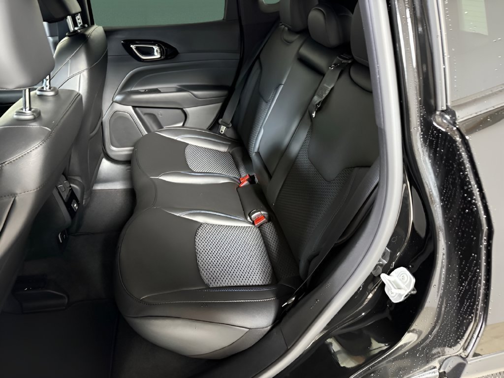 2026 Jeep Compass Latitude Altitude - Photo 13