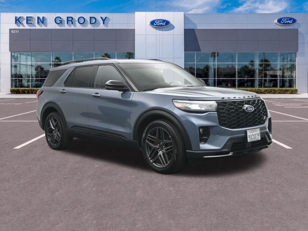 2025 Ford Explorer ST 4WD (PL535)'s photo