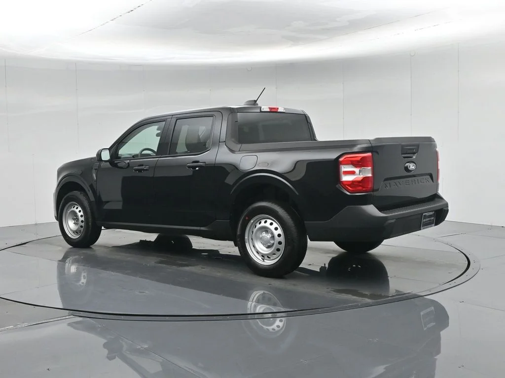 New 2026 Shadow Black Ford XL image 21