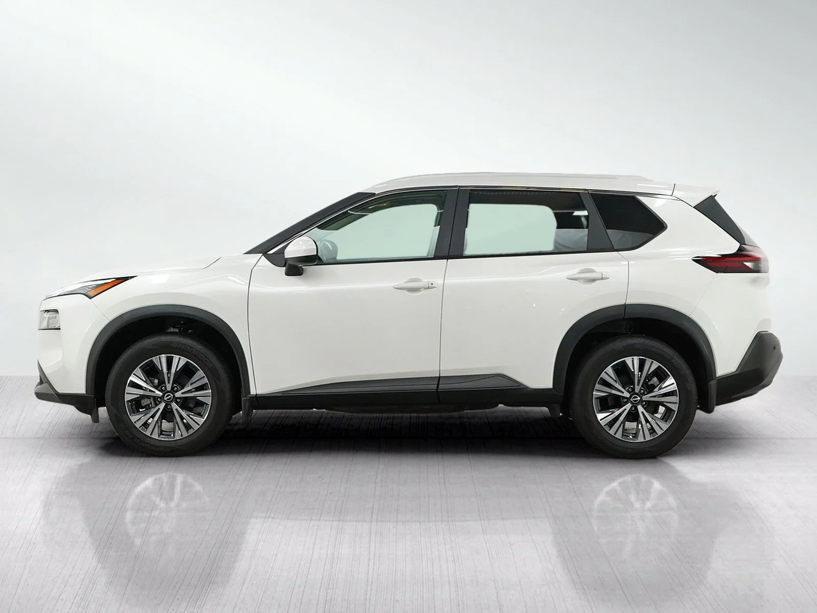 Used 2023 Pearl White Tricoat Nissan SV image 2
