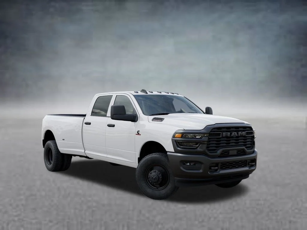 New 2026 Bright White Clear-Coat Exterior Paint RAM Tradesman image 5