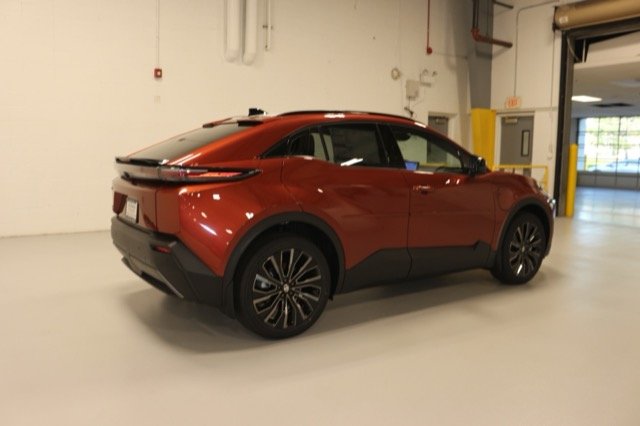 New 2026 Tandoori Toyota  XSE image 3
