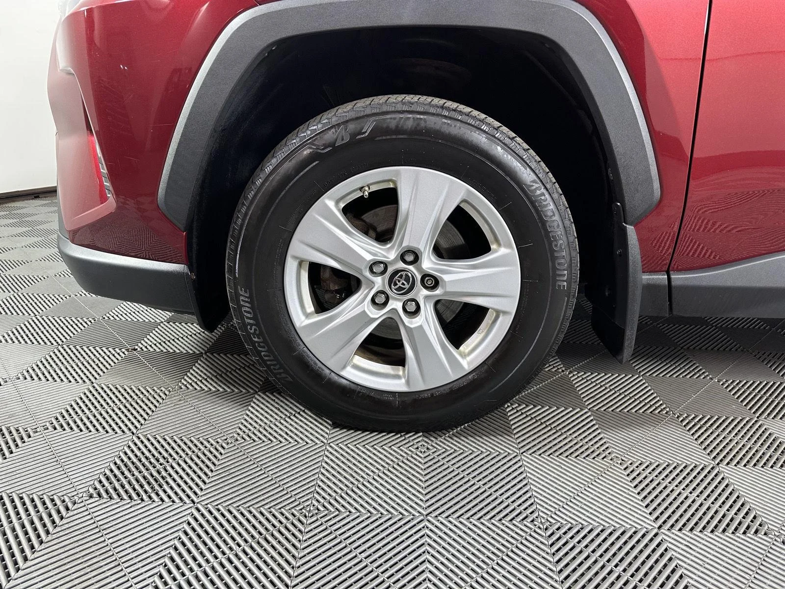 Used 2019 Ruby Flare Pearl Toyota XLE image 8