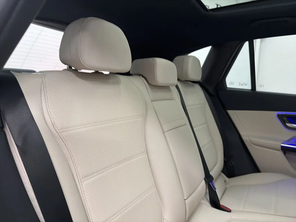 Used 2026 Gray Mercedes-Benz GLC 300 image 25