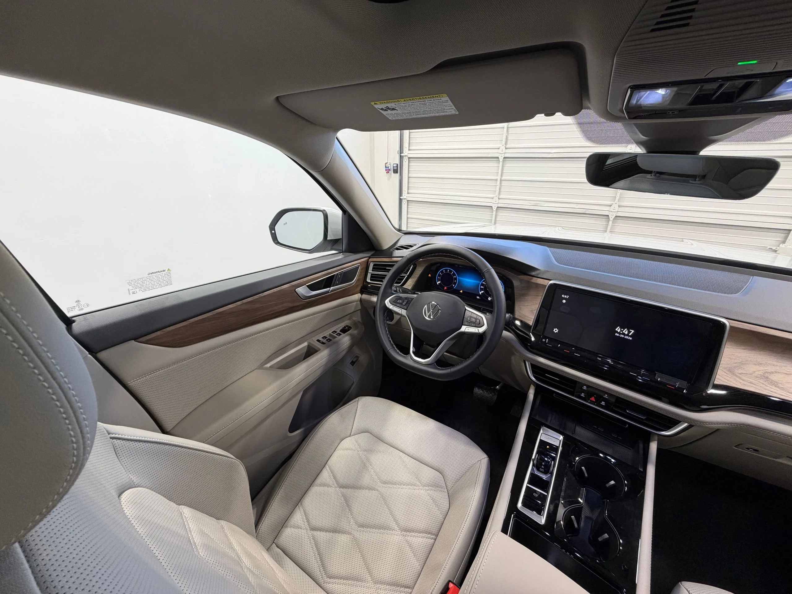 New 2026 White Volkswagen 2.0T SE w/Technology image 34