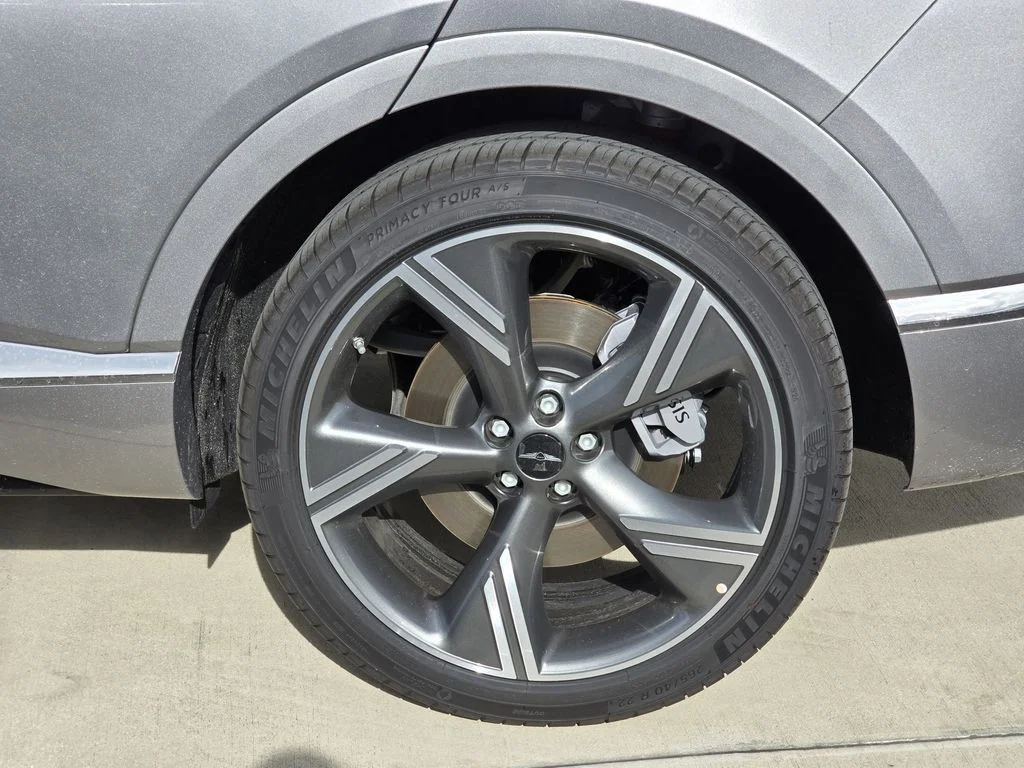 New 2026 Silver Genesis 3.5T Prestige image 5