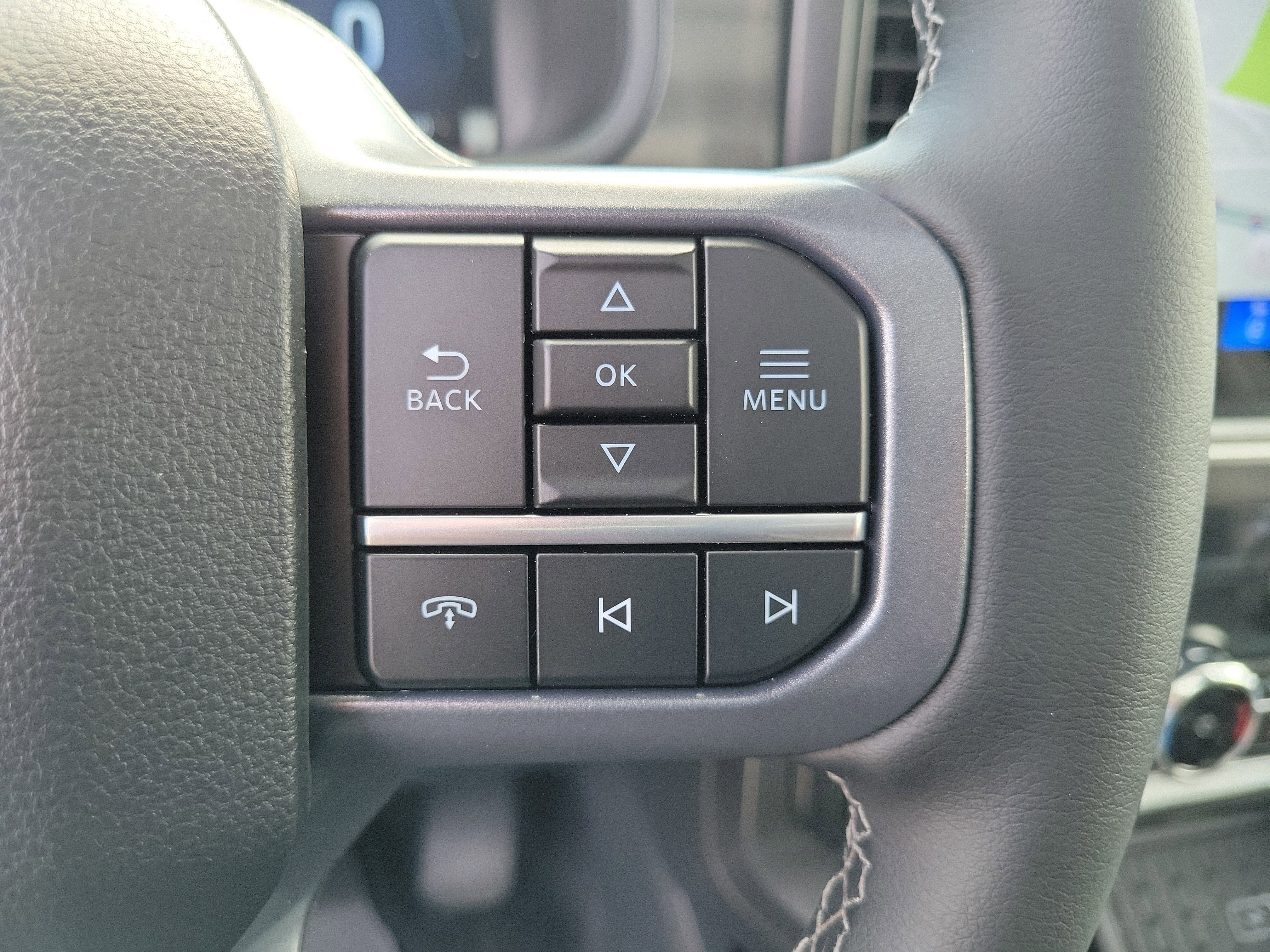 New 2026 Star White Metallic Tri-Coat Ford Lariat® image 18