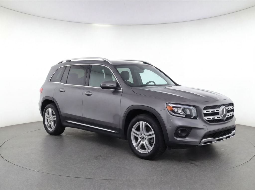 Used 2022 Mountain Gray Metallic Mercedes-Benz GLB 250 image 60