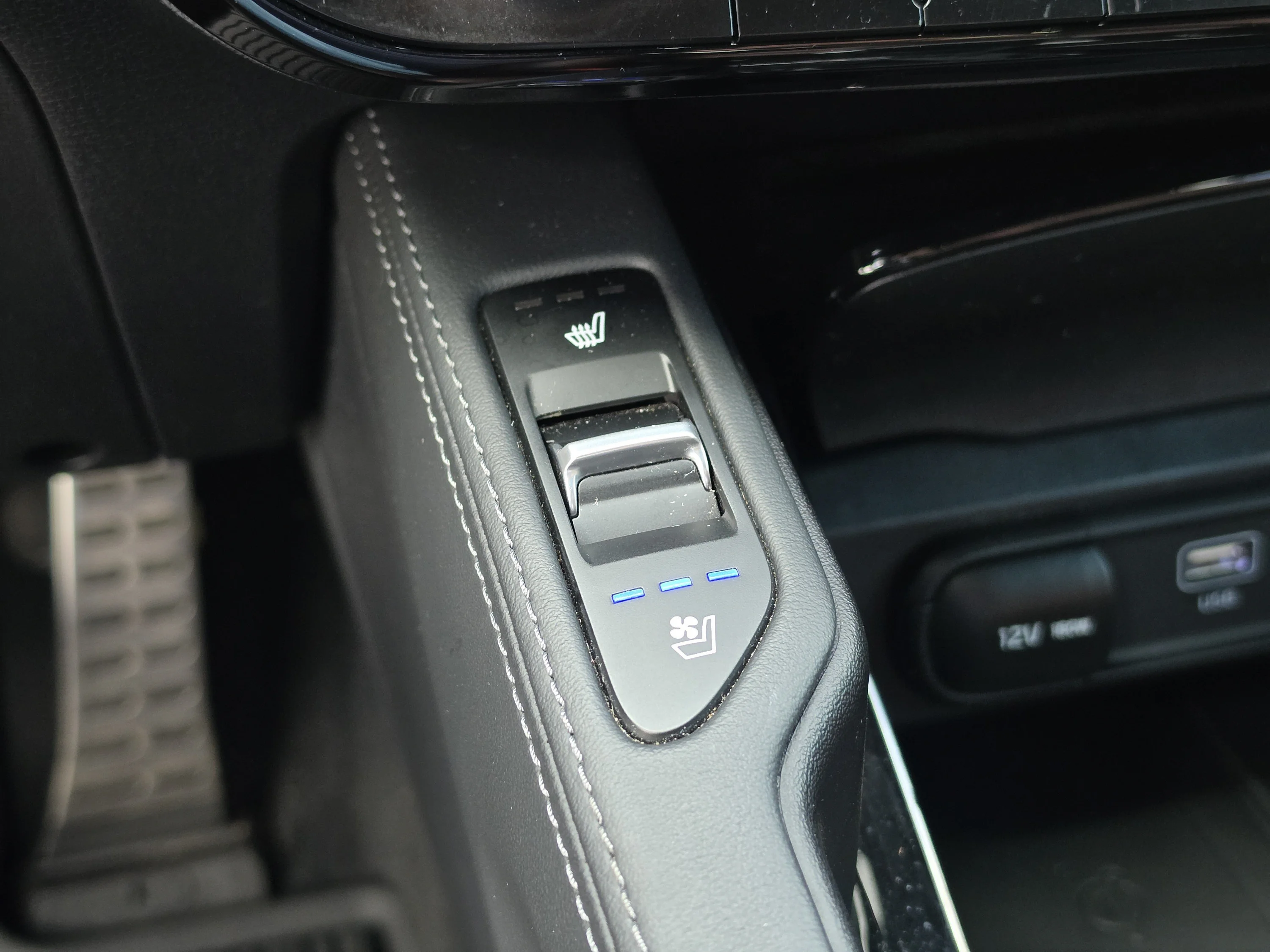 Used 2024 Gravity Gray Kia SX Prestige image 32