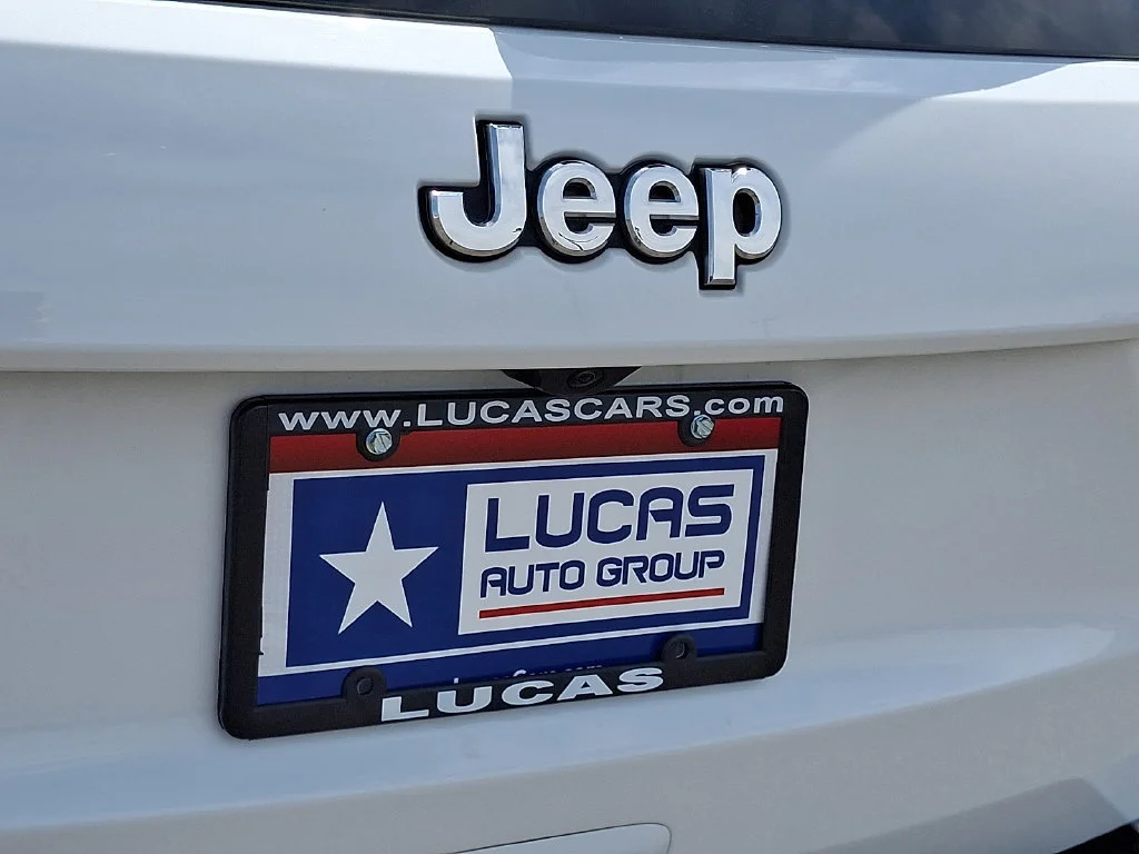 Used 2021 Bright White Clearcoat Jeep Laredo E image 32