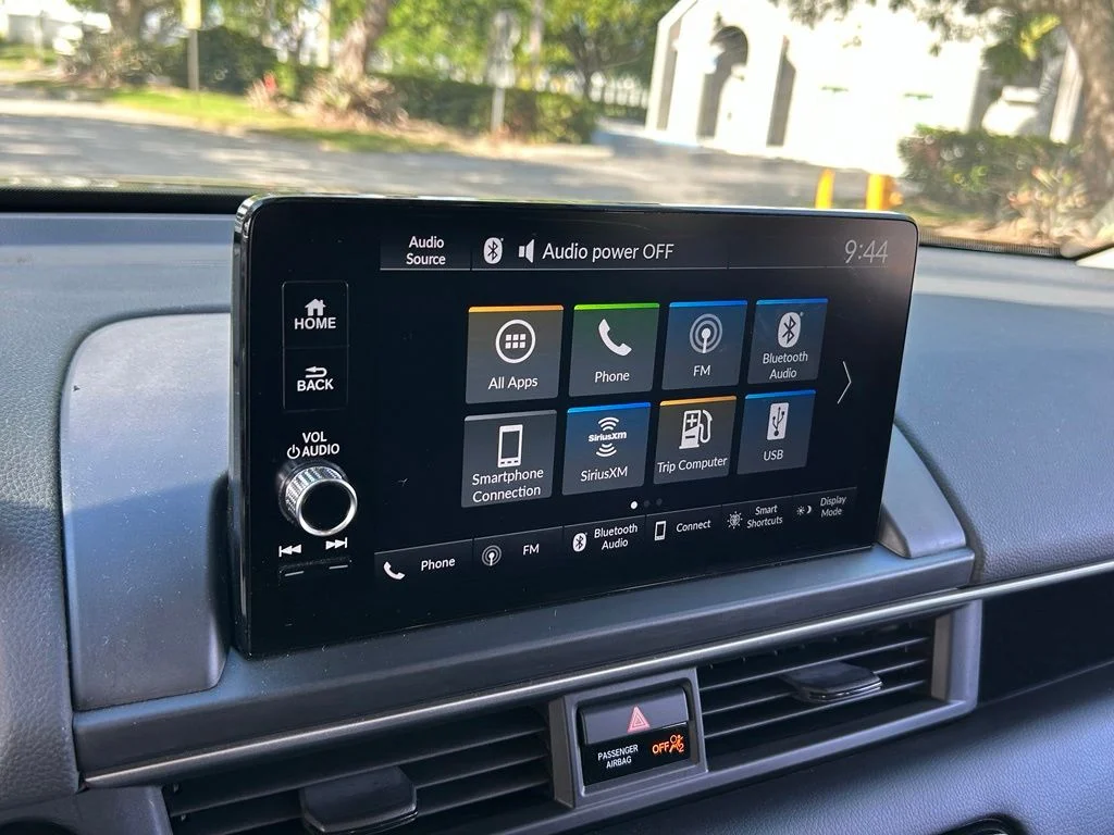 Used 2024  Honda EX-L image 23