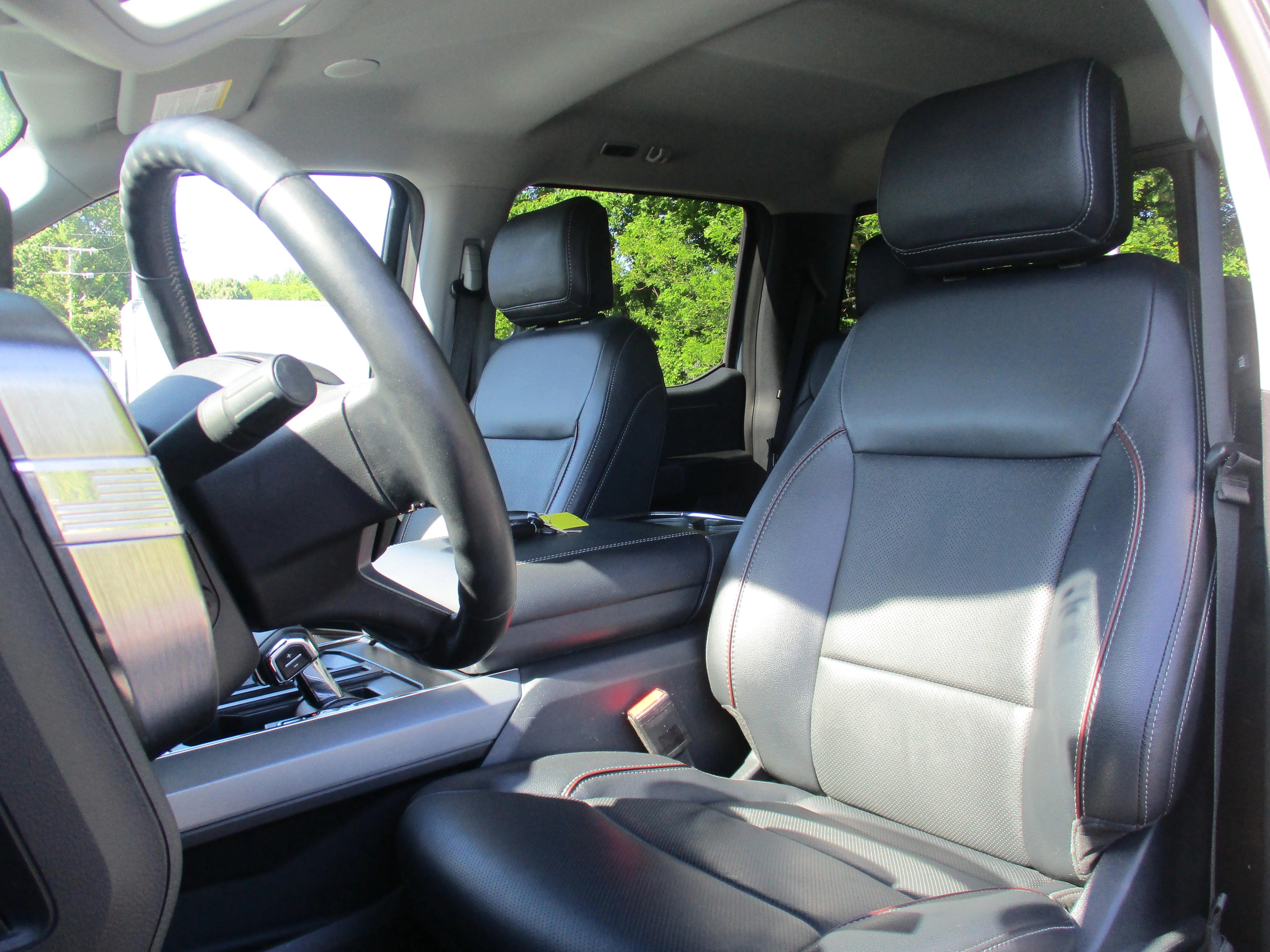 Used 2023 Azure Gray Metallic Tri-Coat Ford LARIAT image 30