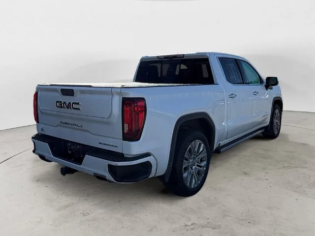 Used 2020 White GMC Denali image 3