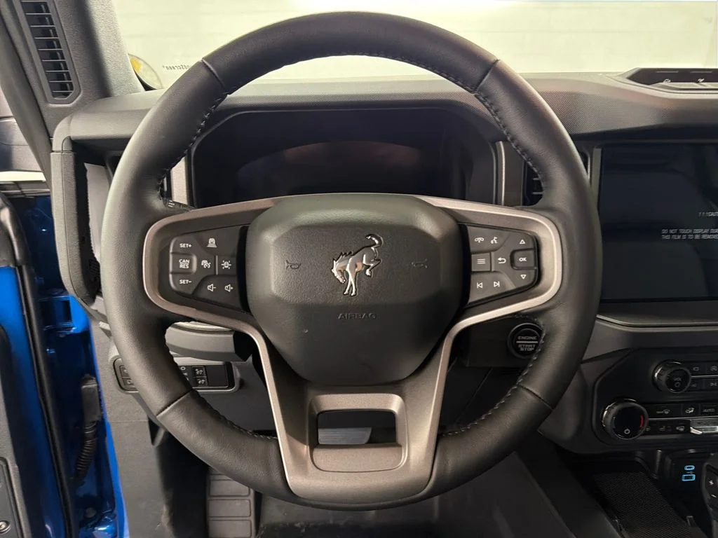New 2025 Blue Ford Badlands image 17