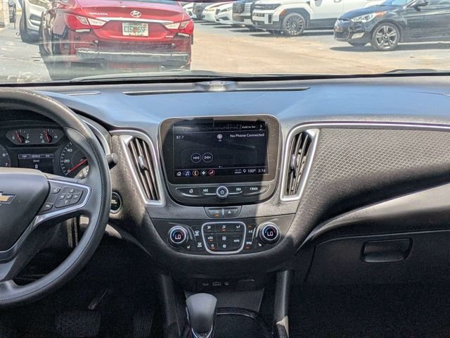 Used 2024 Gray Chevrolet LT image 17