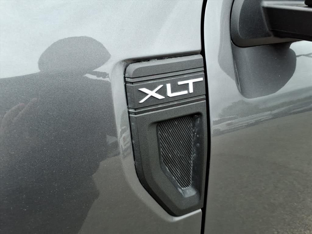 Used 2023 Carbonized Gray Metallic Ford XLT image 12