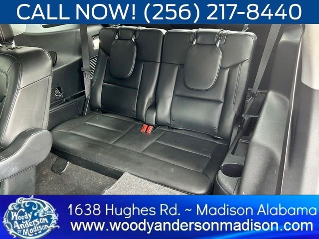 Certified Used 2022 White Metallic Ford XLT image 18