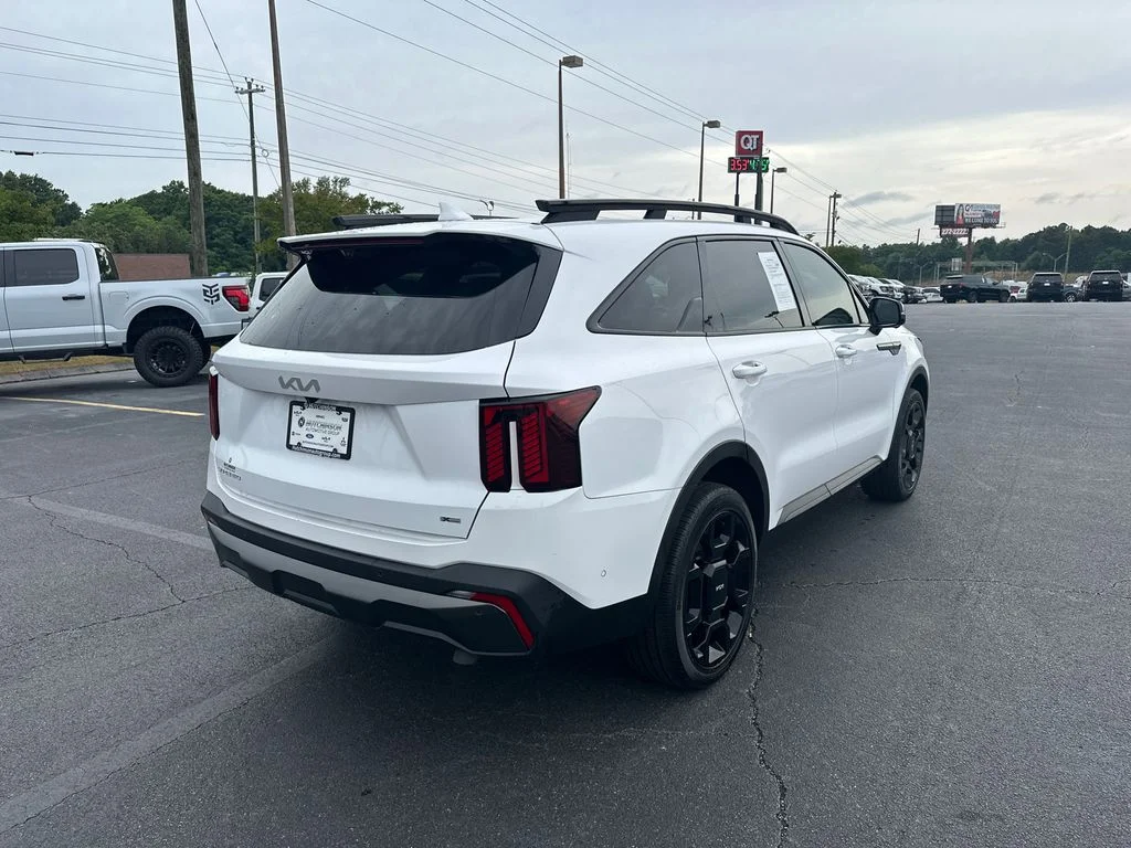 Used 2024 White Kia X-Line SX Prestige image 7