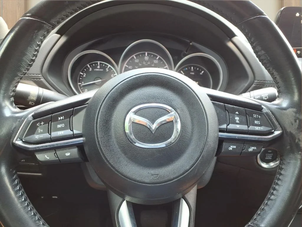Used 2018 Silver Mazda Touring image 12