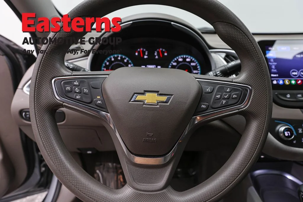 Used 2024 Gray Chevrolet LT image 10