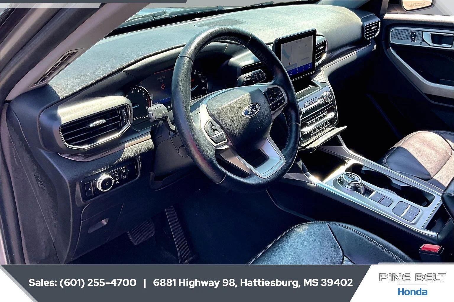 Used 2023 Iconic Silver Ford Limited image 12
